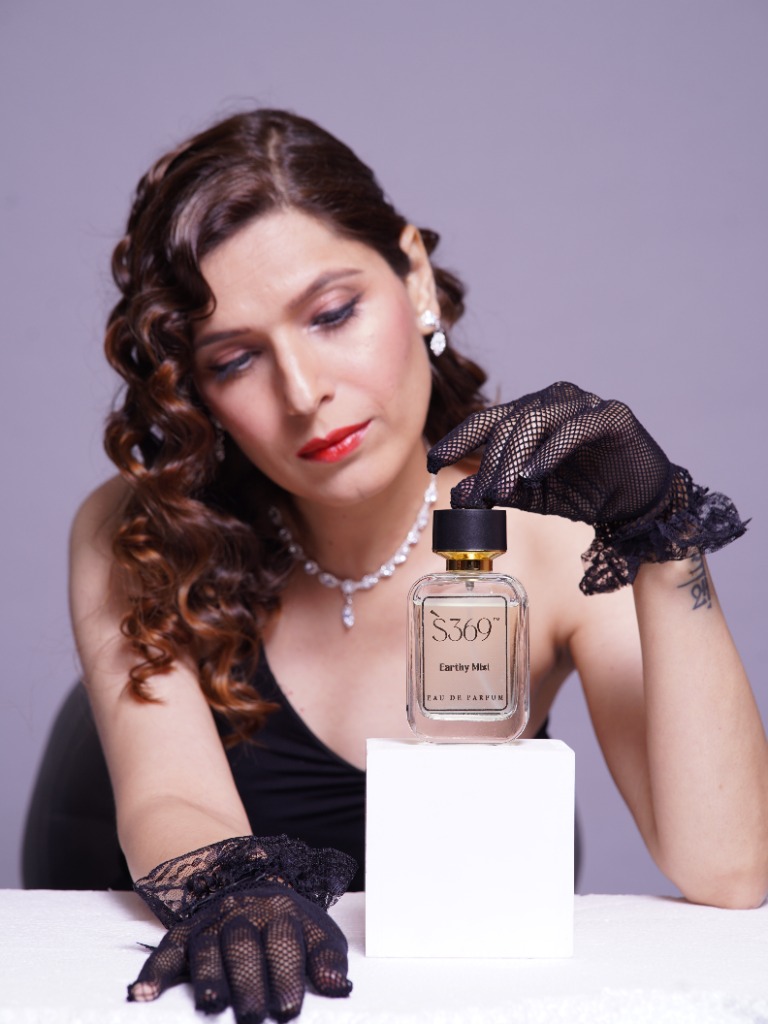 S369 Unisex Campaign